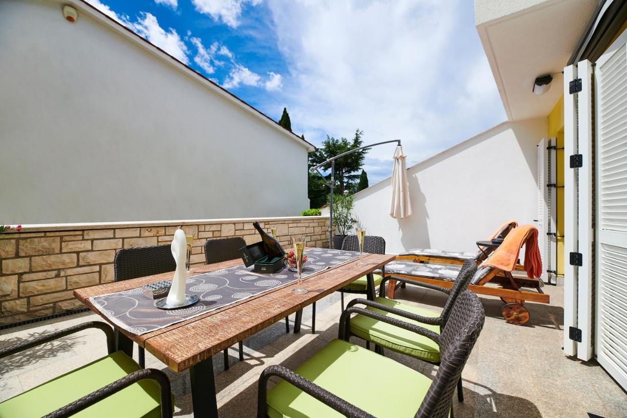 Villa Perla Umag Exterior foto